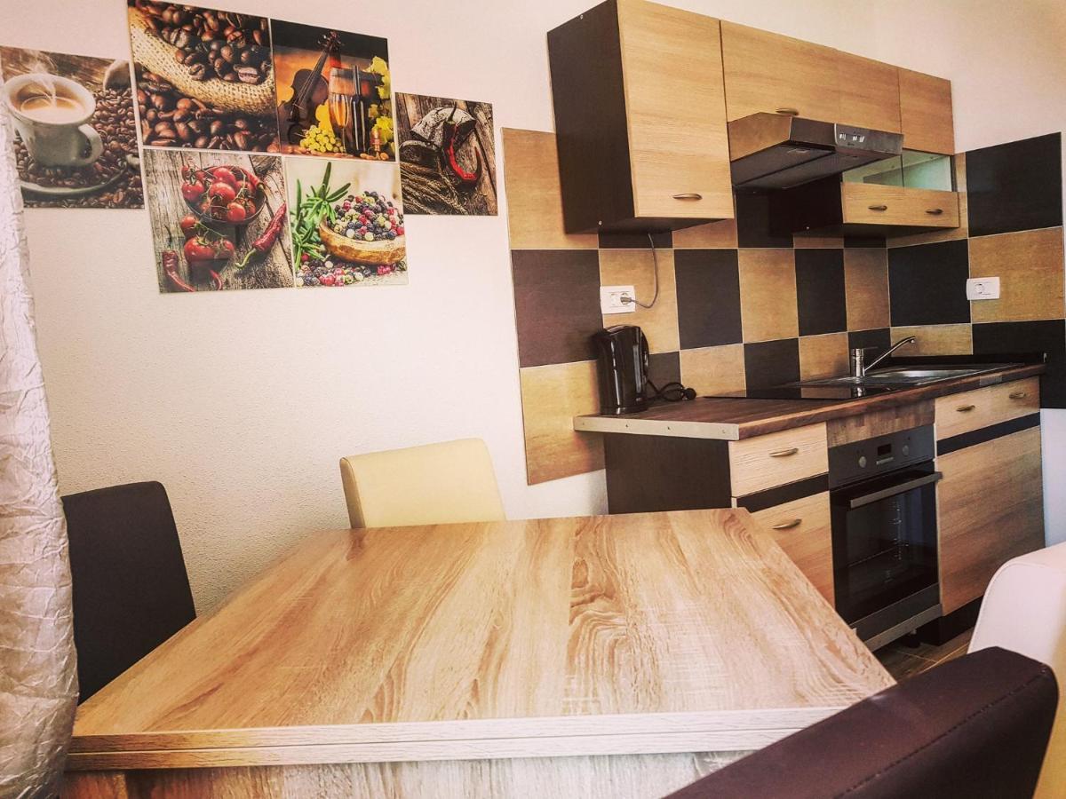 Apartmani Marina Gradac Gradac  Eksteriør bilde